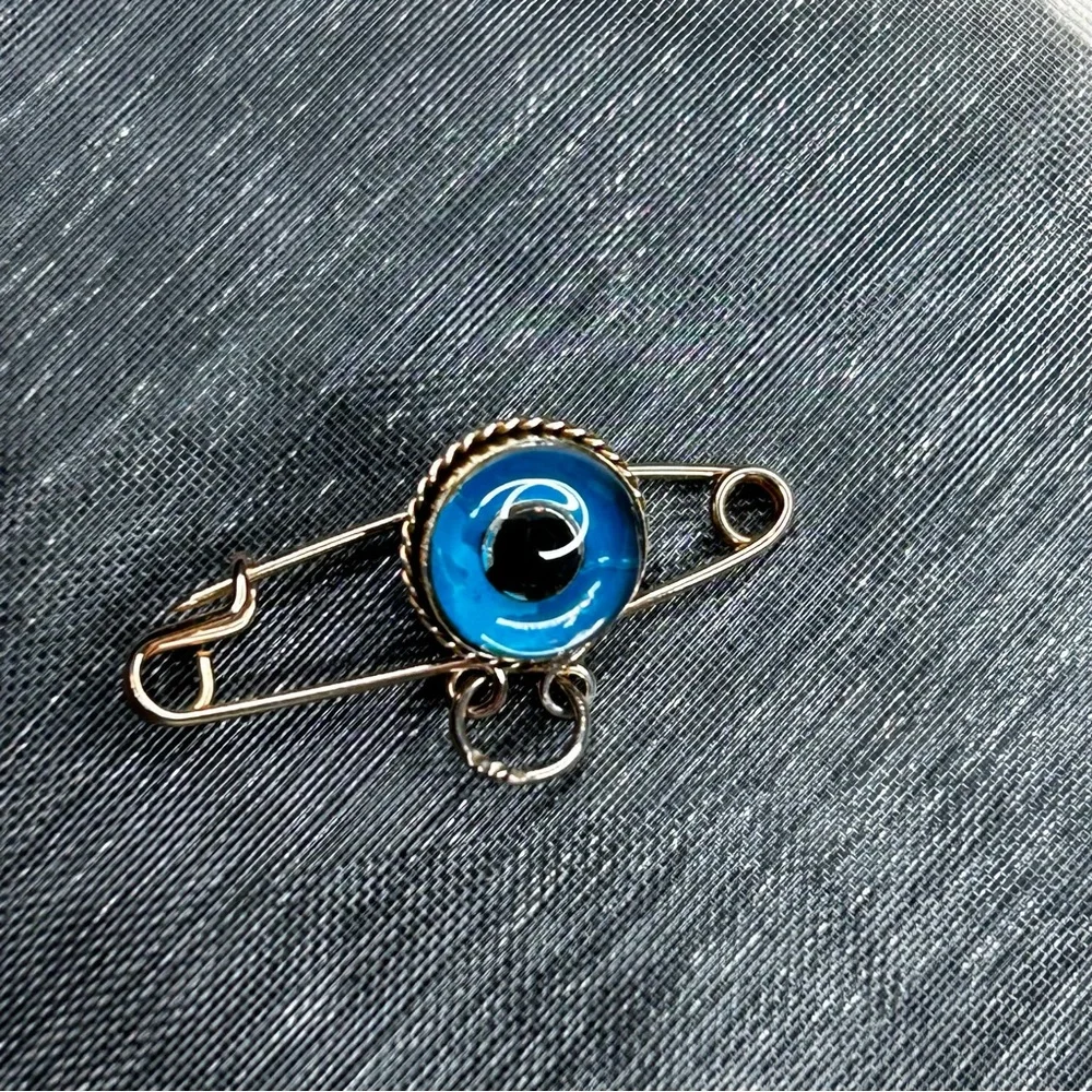 NEW - Vintage 14KT Solid Gold Evil Watchful Eye Safety Pin Pendant Charm Lucky